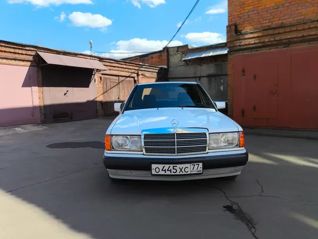 Mercedes-Benz W201 190e 1992 — фото 2