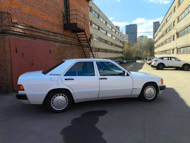 Mercedes-Benz W201 190e 1992 — фото 4