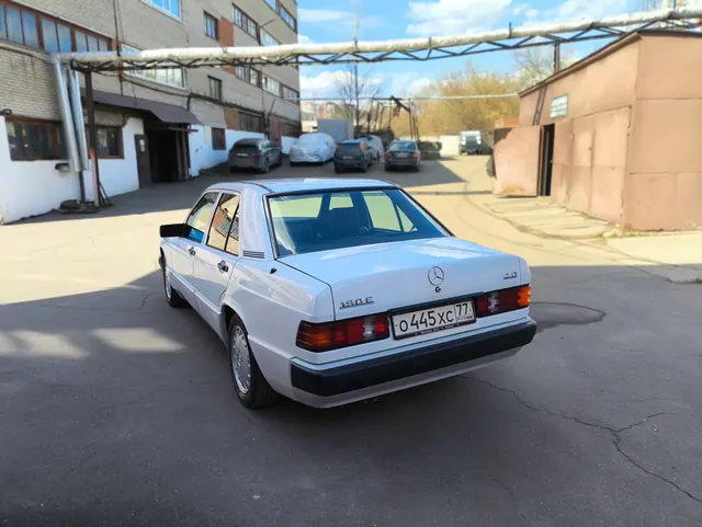 Mercedes-Benz W201 190e 1992 — фото 6