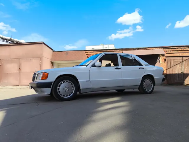 Mercedes-Benz W201 190e 1992 — фото 8