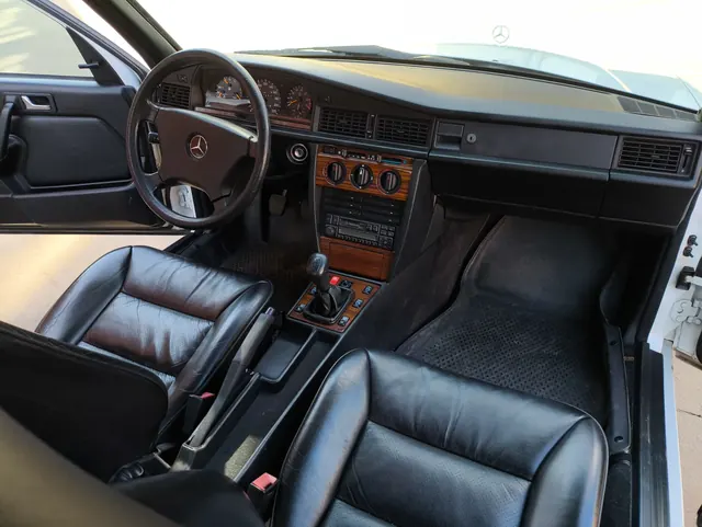 Mercedes-Benz W201 190e 1992 — фото 11