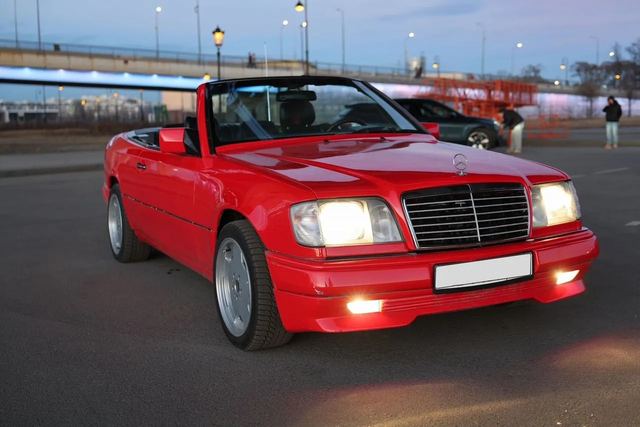 Mercedes-Benz E-класс 3.2, 1992 — Санкт-Петербург