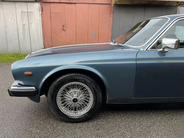 Jaguar XJ 5.3 — фото 2