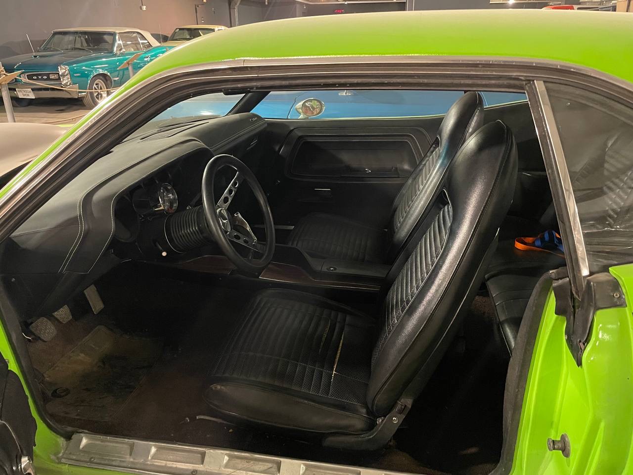 Dodge Challenger 1974 — фото 10