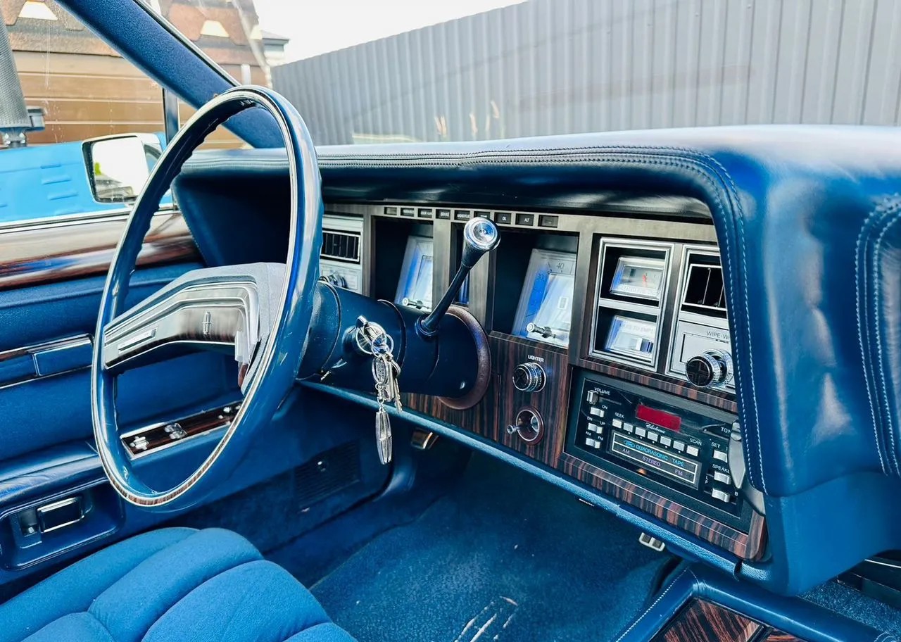 Lincoln Continental — фото 10
