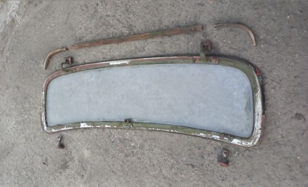 Mercedes Benz 170v Ветровое стекло — фото 1