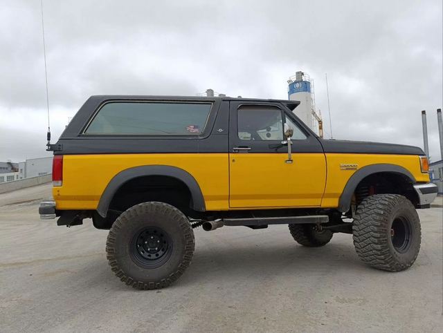 Ford Bronco 4.9 AT — фото 3