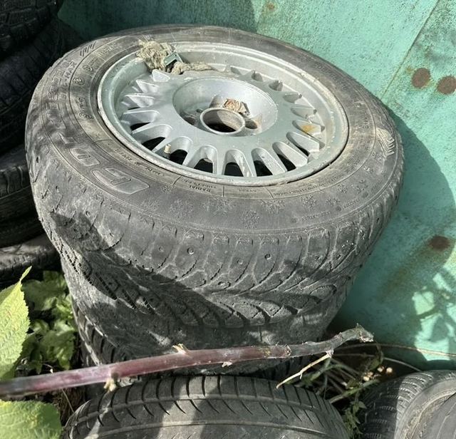 BMW Литые диски r15 — фото 2