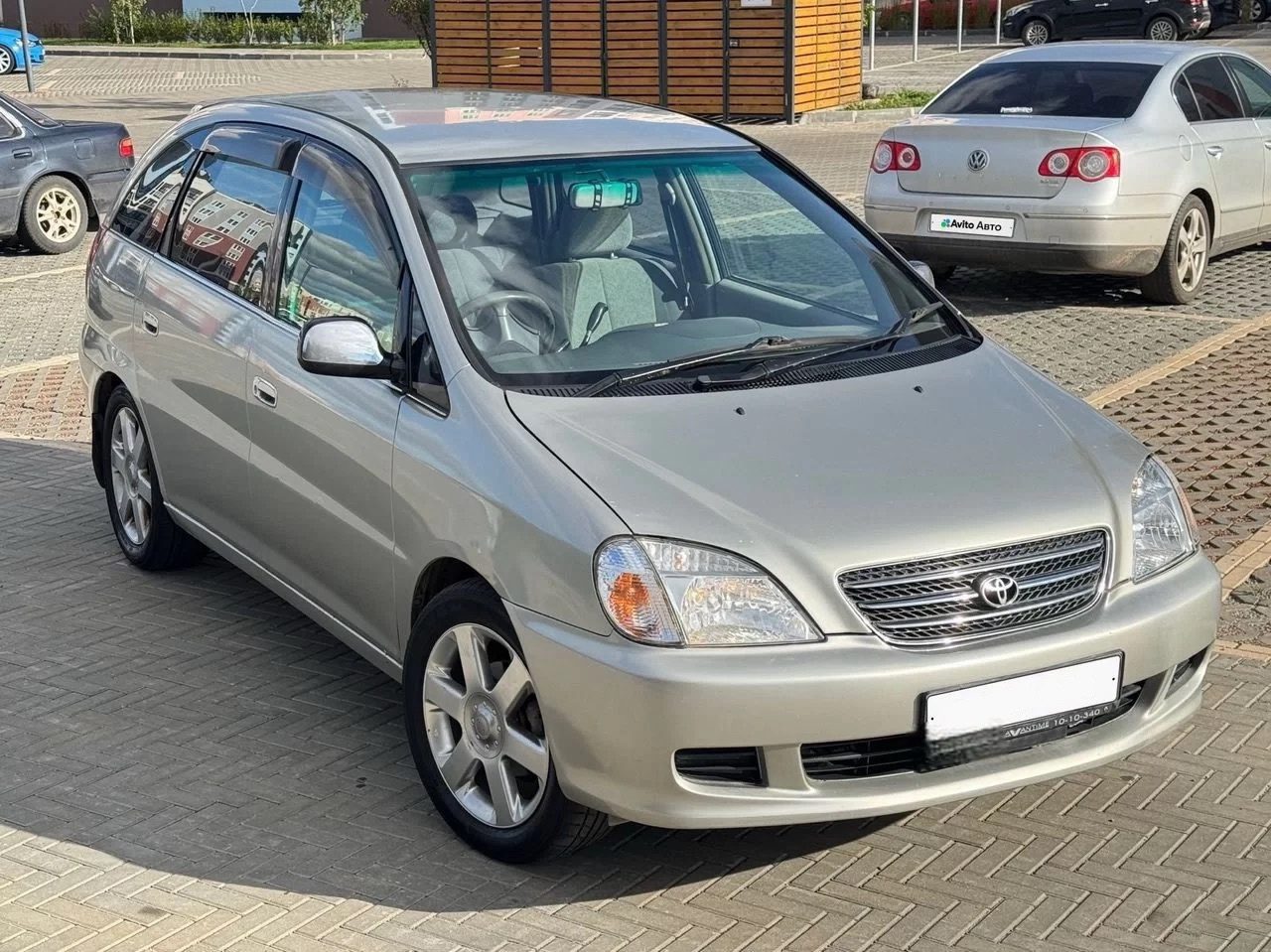 Toyota Nadia 2.0 AT