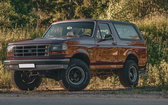 Ford Bronco 4.9 AT — фото 2