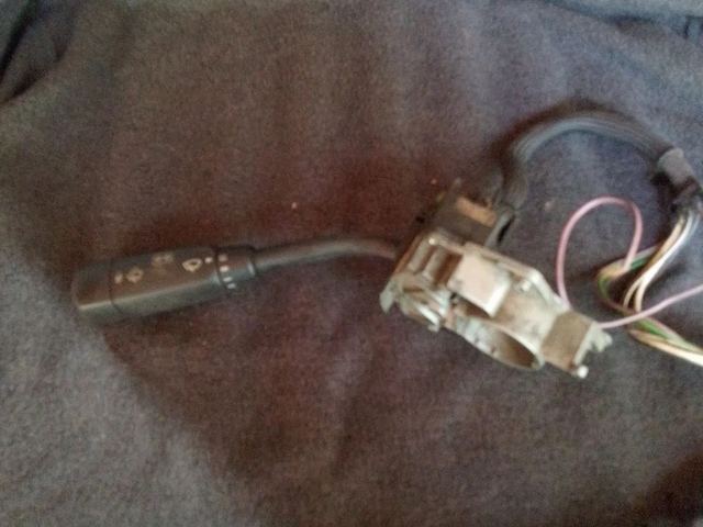 Mercedes-Benz Под рулевой переключатель — фото 2