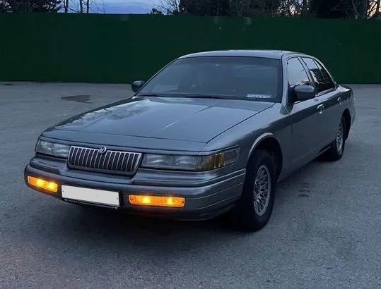 Mercury Grand Marquis 4.6 AT — фото 1