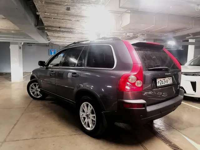 Volvo Xc90 — фото 2