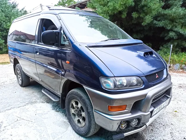 Mitsubishi Delica 1999 — фото 2