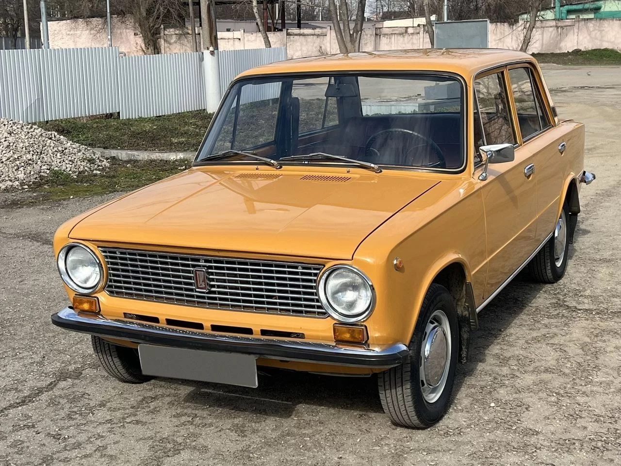 ВАЗ (LADA) 2101 1.2 MT