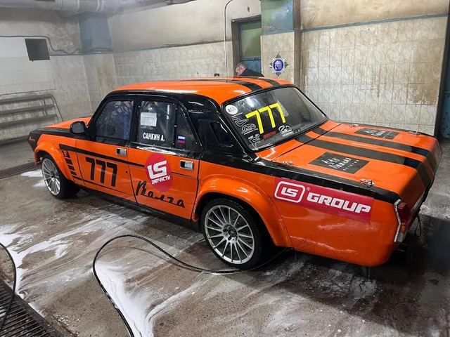 ГАЗ 24 Волга 2.4 MT — фото 6
