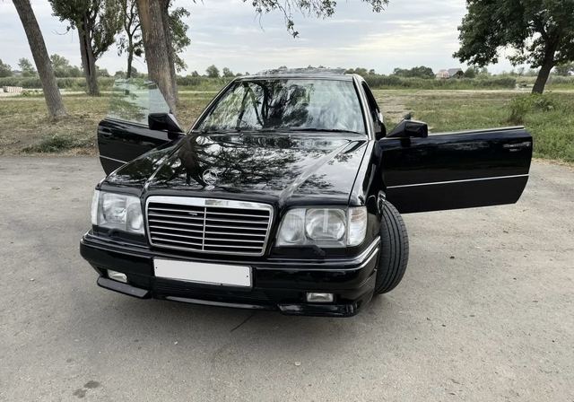 Mercedes-Benz W124 3.0 AT — фото 2