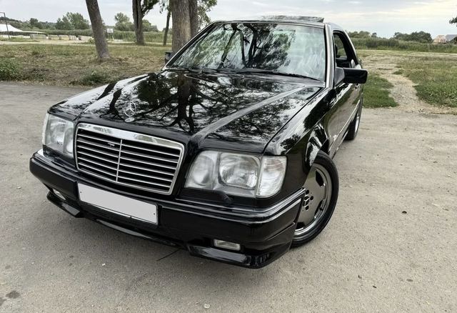 Mercedes-Benz W124 3.0 AT, 1990 — Усть-Лабинское городское поселение