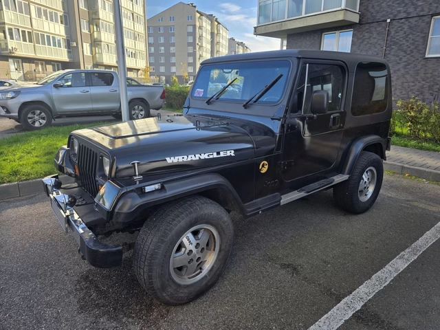 Jeep Wrangler 2.5 MT — фото 1