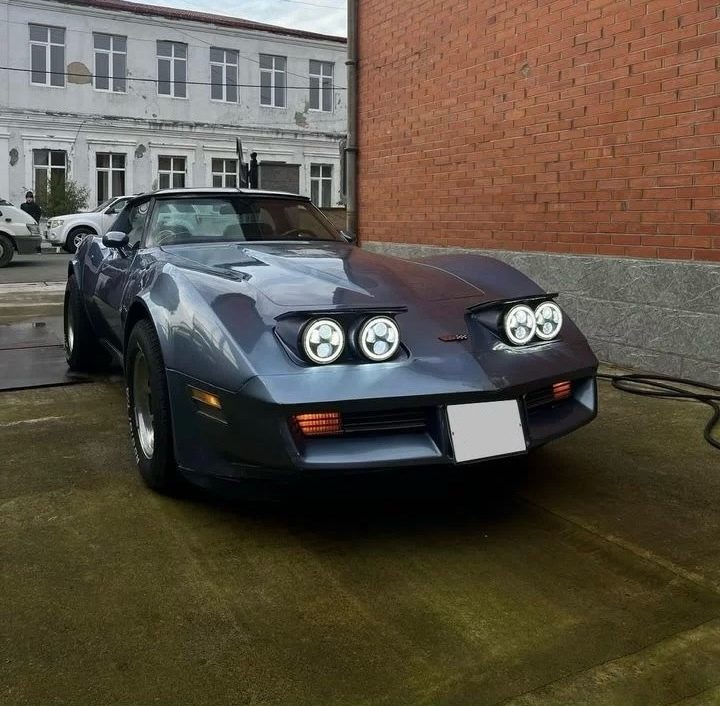 Chevrolet Corvette 5.7 MT