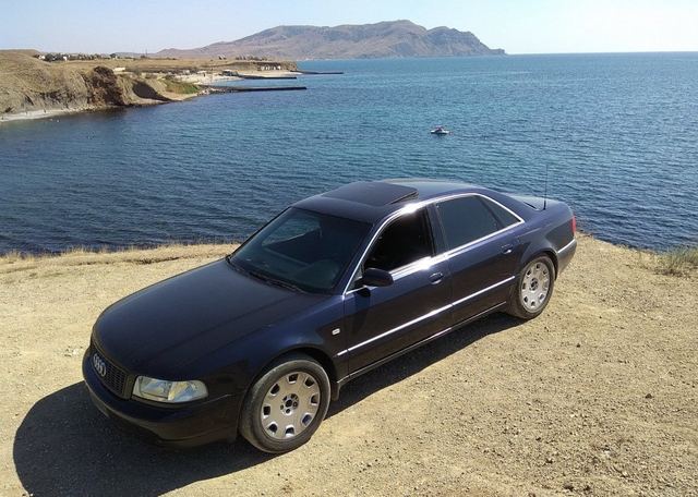 Audi A8 2.5 AT, 2000 — Белгород