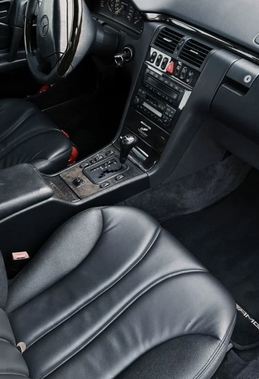 Mercedes-Benz E-класс AMG 5.0 AT — фото 7