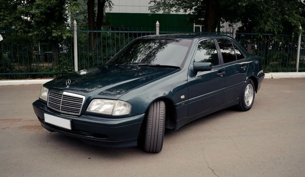 Mercedes-Benz C-класс 1.8 AT — фото 2
