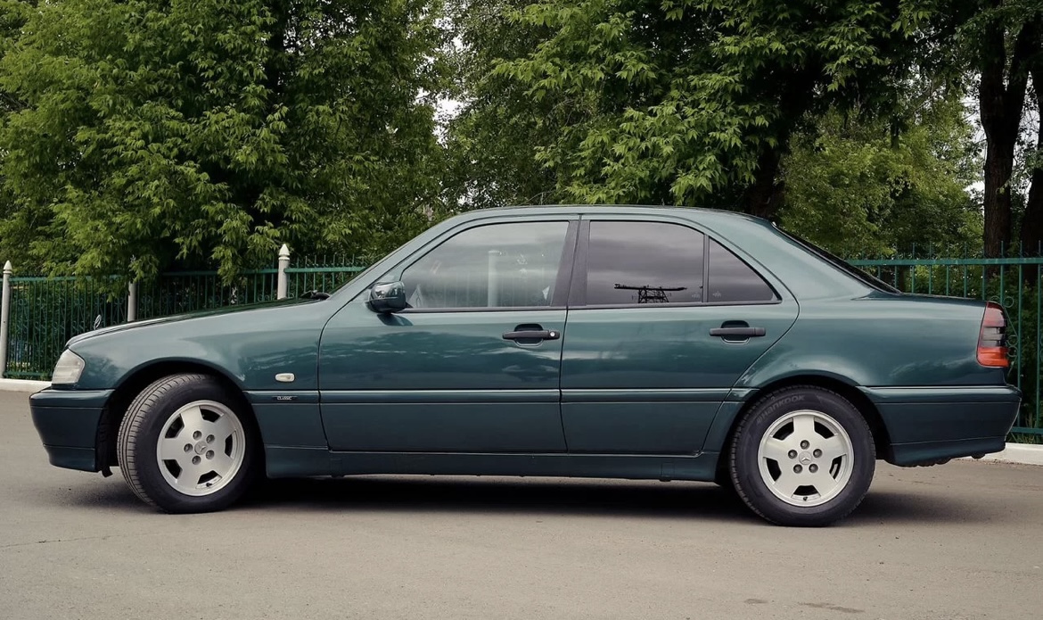 Mercedes-Benz C-класс 1.8 AT — фото 4