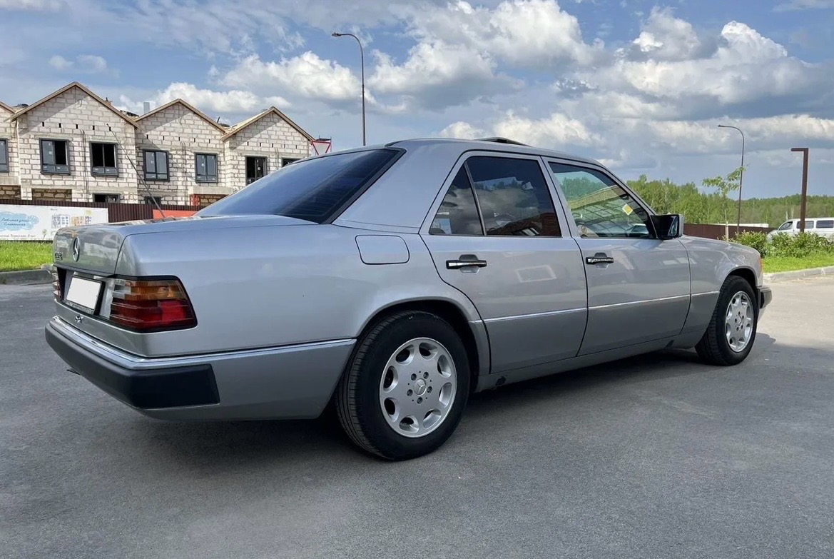 Mercedes-Benz W124 2.0 MT — фото 3