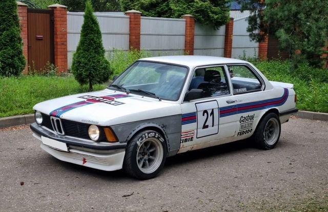 BMW 320i Е21 2.0 MT — фото 1