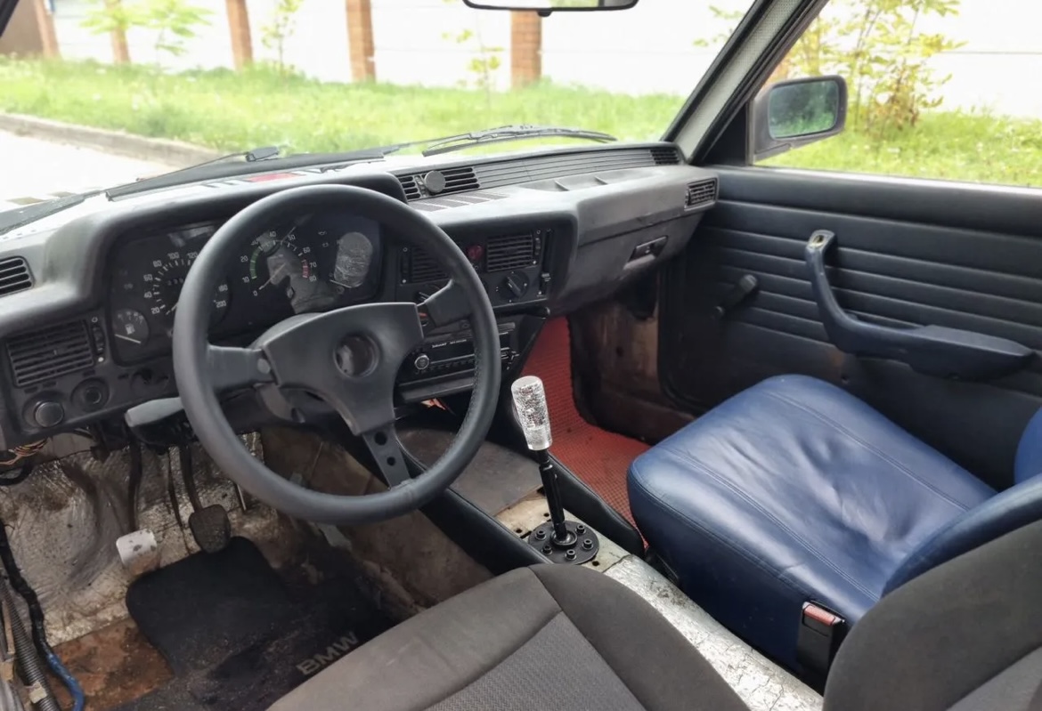 BMW 320i Е21 2.0 MT — фото 5