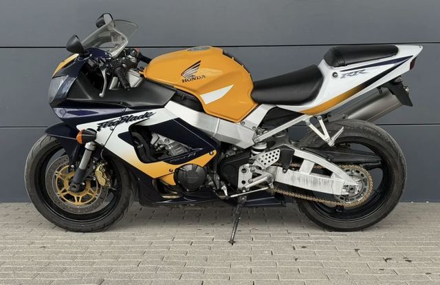 Honda CBR 929RR Fireblade — фото 5