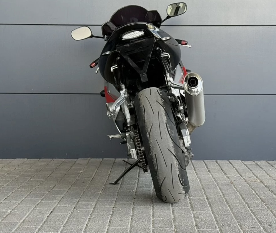 Suzuki GSX-R 600 — фото 6