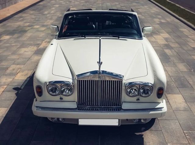 Rolls-Royce Corniche 6.8 AT — фото 2