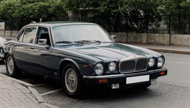 Jaguar XJ 5.3 AT, 1986 — Санкт-Петербург