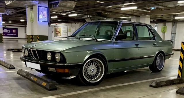 BMW 5 серия 2.8 MT, 1985 — Анапа
