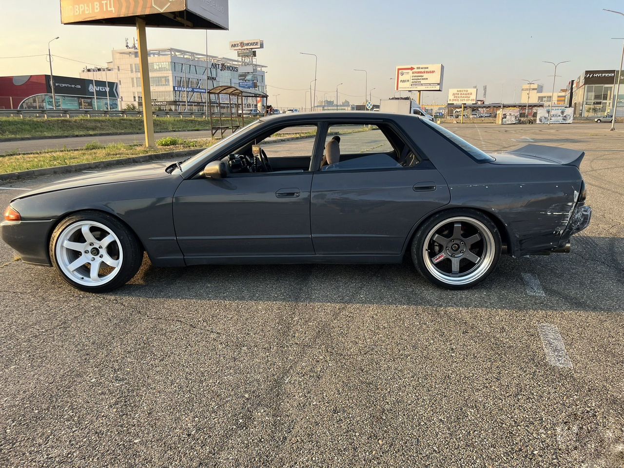 Nissan Skyline 1.8 MT — фото 3