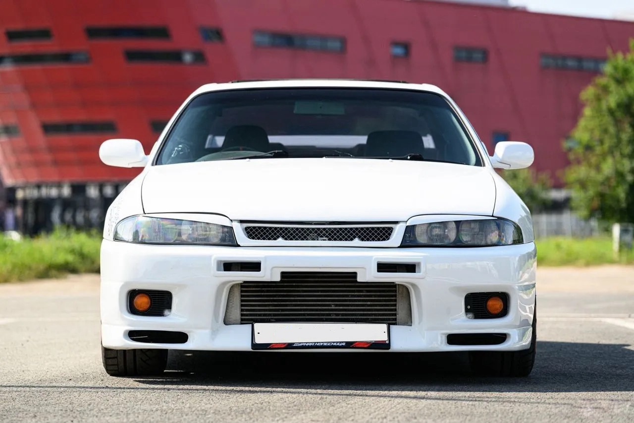 Nissan Skyline 2.0 MT — фото 2