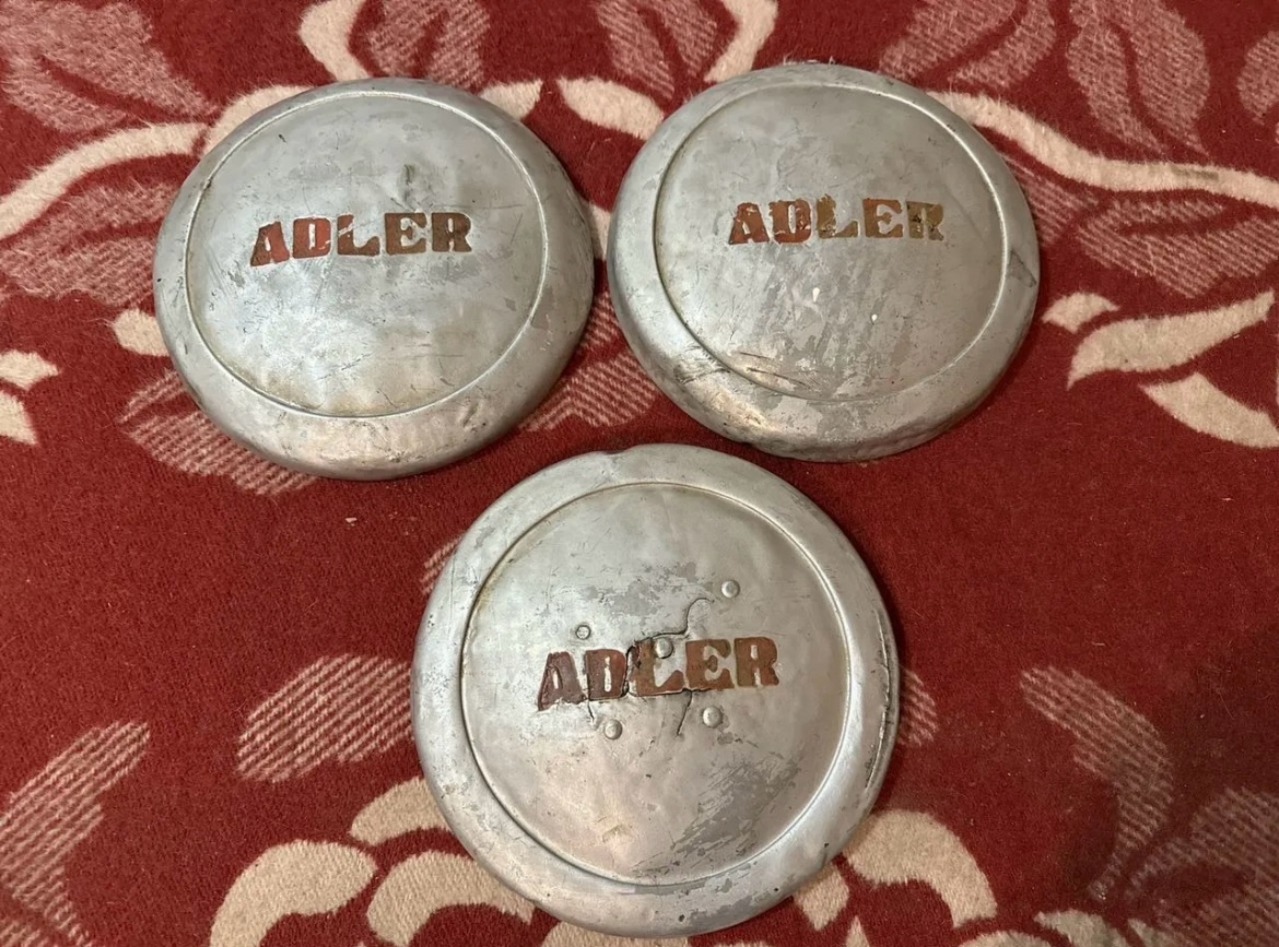 Adler Колпаки