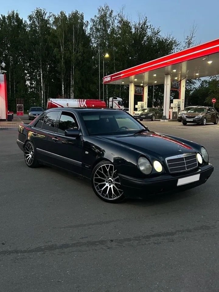 Mercedes-Benz E-класс 2.3 AT