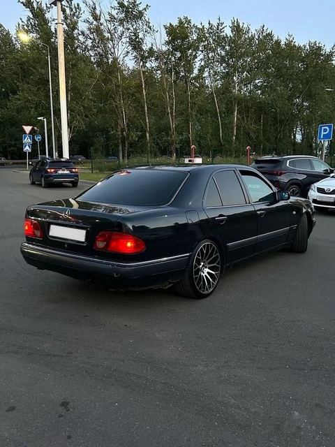 Mercedes-Benz E-класс 2.3 AT — фото 2