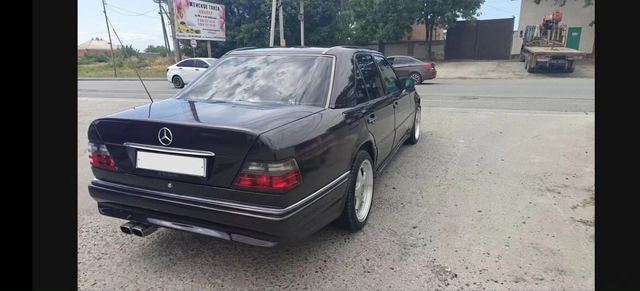 Mercedes-Benz E-класс 3.2 AT — фото 3