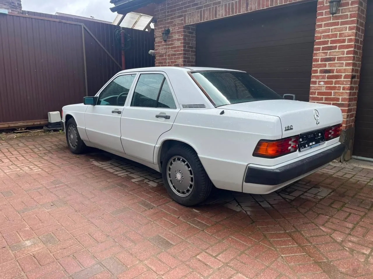 Mercedes-Benz 190 (W201) 2.0 MT — фото 3