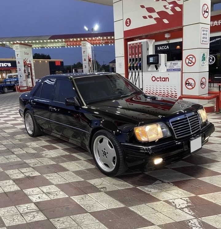 Mercedes-Benz E-класс 3.2 AT