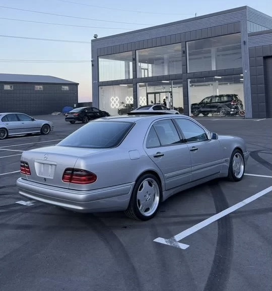 Mercedes-Benz E-класс 4.3 AT — фото 5