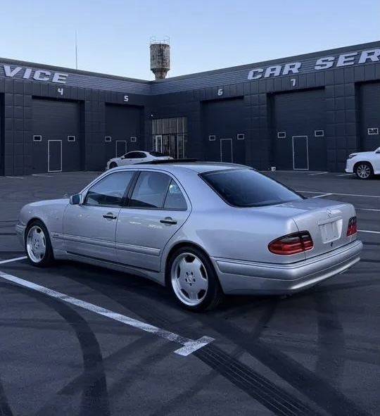 Mercedes-Benz E-класс 4.3 AT — фото 4