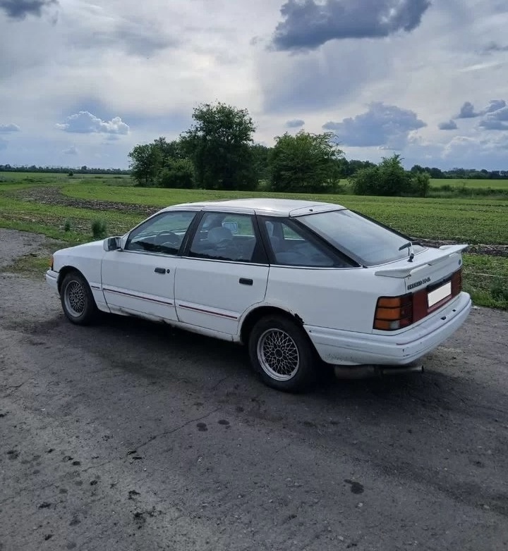 Ford Scorpio 2.0 MT — фото 3