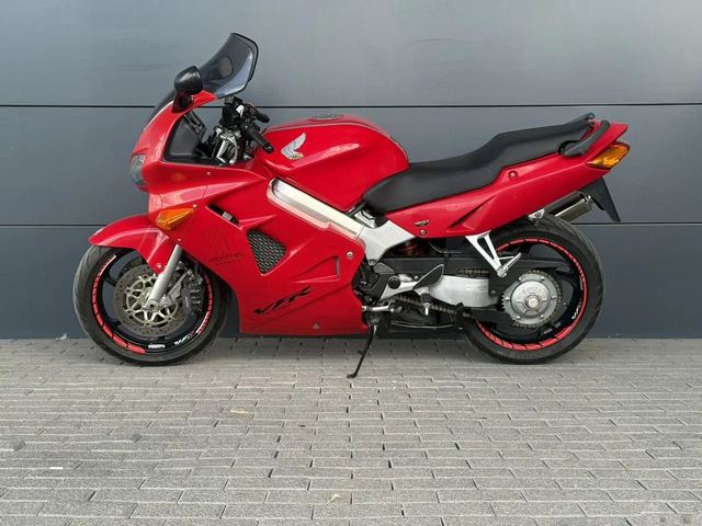 Honda VFR 800 — фото 4