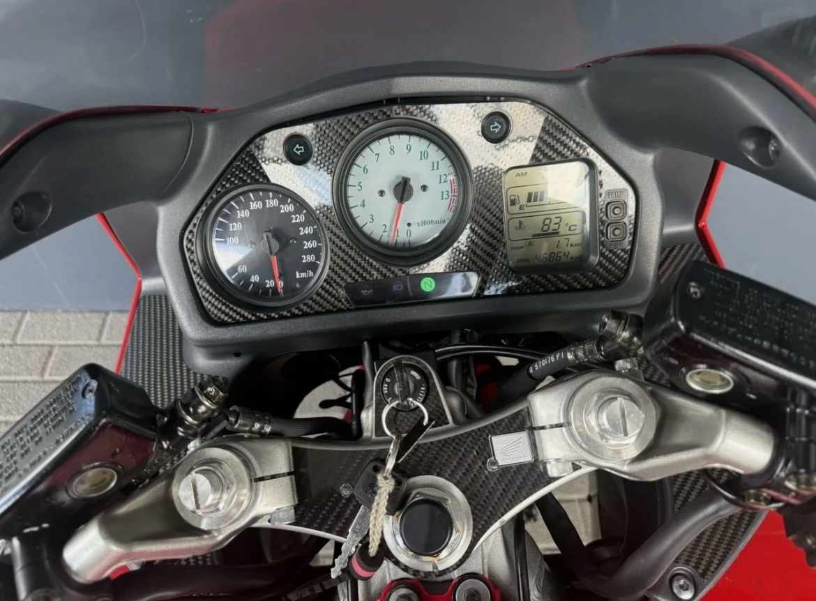 Honda VFR 800 — фото 5