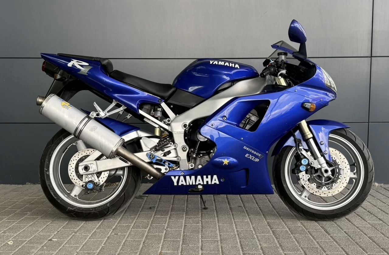Yamaha R1